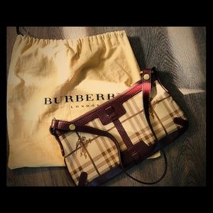 Burberry Small clutch